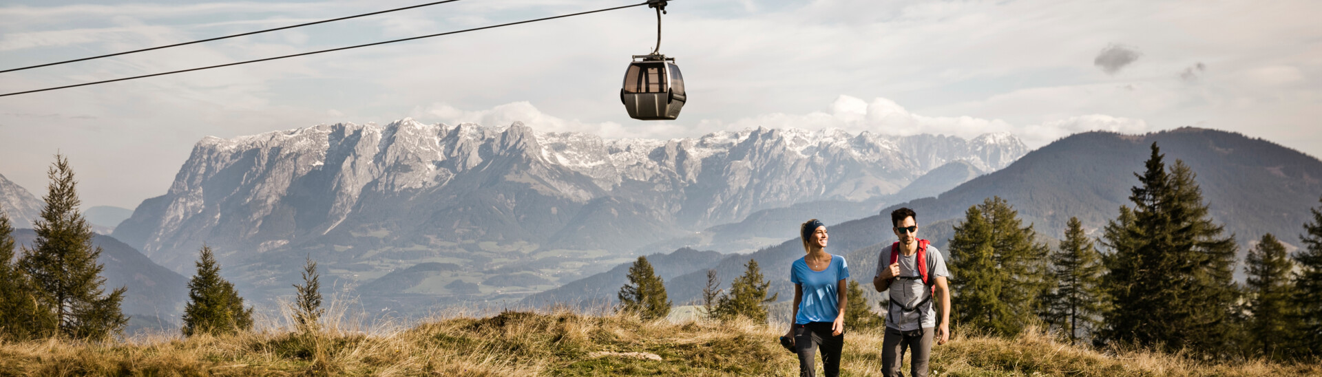 Wandern in der Natur - Gondelbahn St. Johann