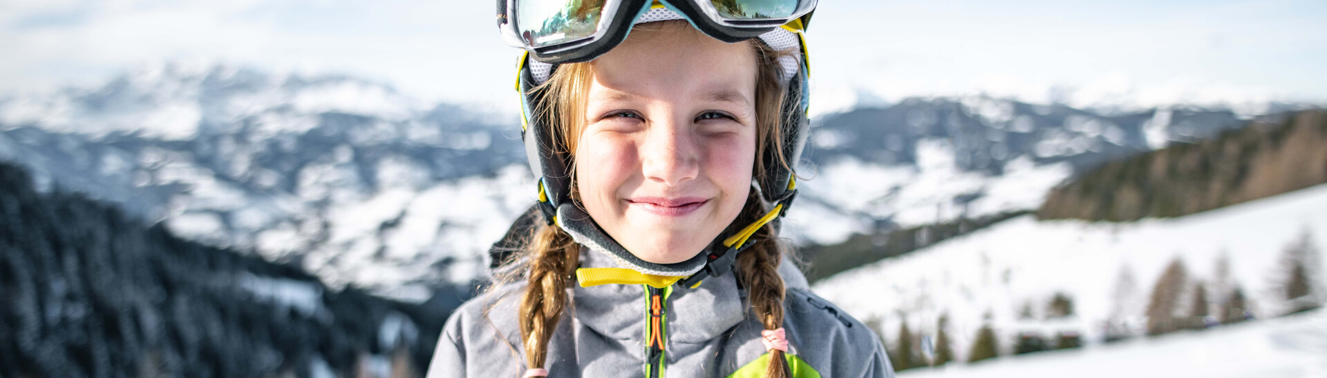 glückliches-kindergesicht-skifahren-snowspace-salzburg